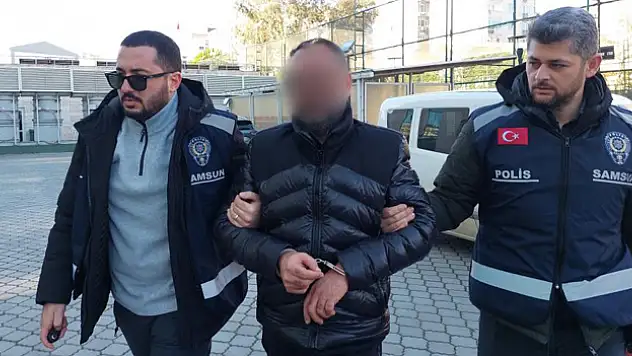 PARA MESELESİ YÜZÜNDEN OĞLUNU BIÇAKLADI