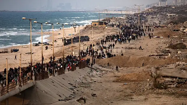 Gazze'nin kuzeyine dönen Filistinlilerin sayısı 500 bini geride bıraktı