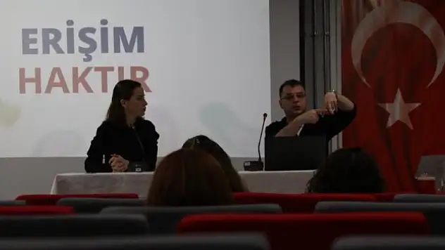 Türk İşaret Dili yaygınlaştırılmalı