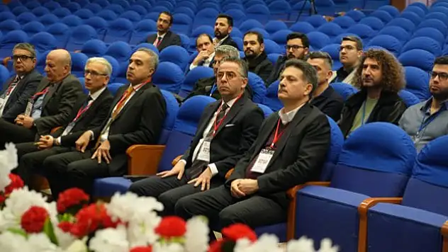 'Kafa Kaidesi ve Cerrahi Yaklaşımlar' Sempozyumu