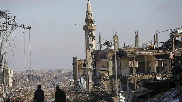 738 cami ve 3 kilise yerle bir edildi