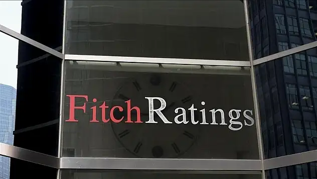 Fitch, Türkiye'nin kredi notunu teyit etti