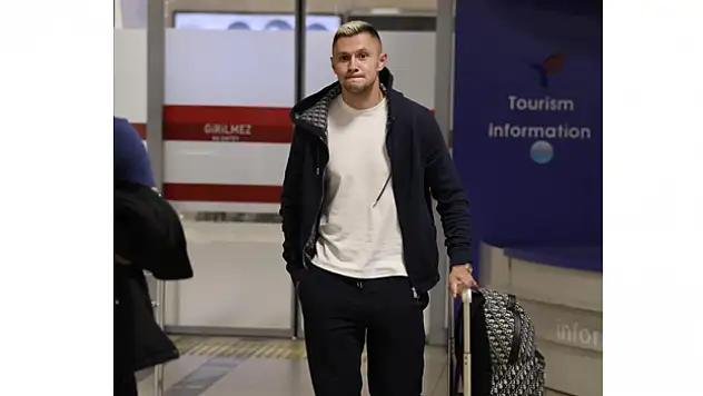 Trabzonspor'un yeni transferi Oleksandr Zubkov Trabzon'da