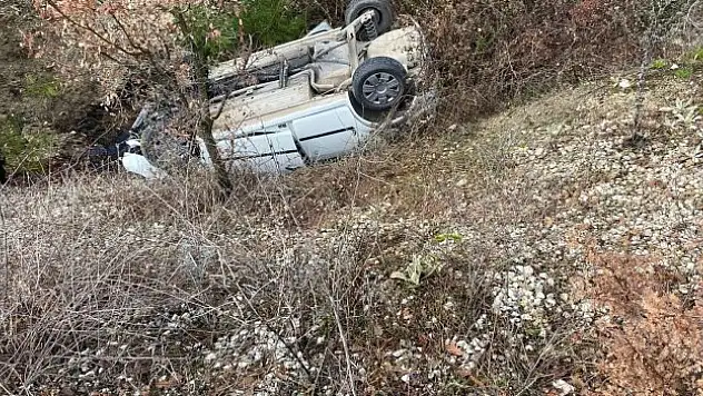 Sürücü direksiyon hakimiyetini kaybetti