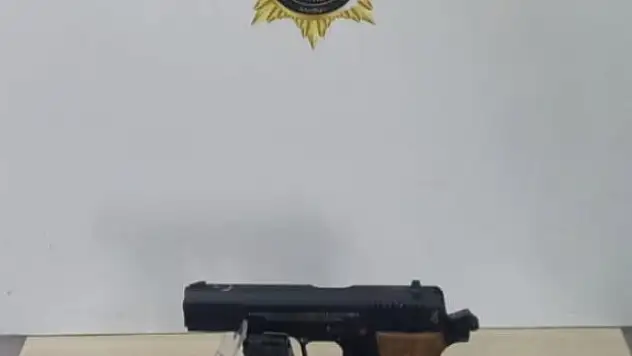 Ruhsatsız silahla yakalandı