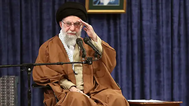 İran dini lideri Hamaney: 'ABD ile müzakere hiçbir sorunu çözmez'