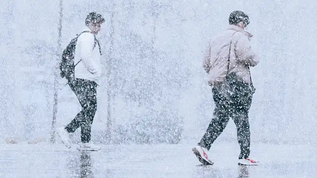 İstanbul'un 9 ilçesinde okullar tatil edildi