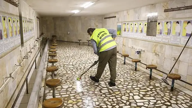 Camilerde temizlik seferberliği
