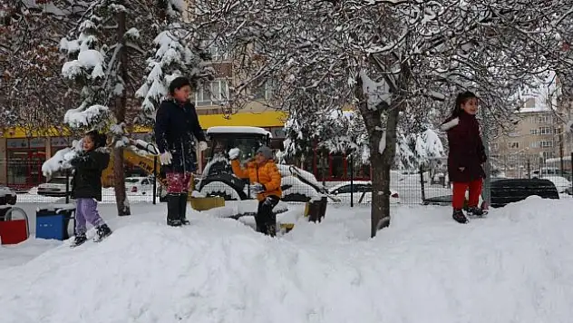 Nevşehir'de kartopu keyfi