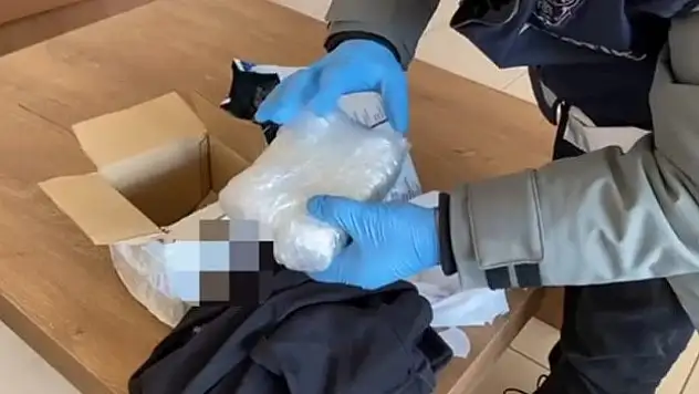 Kargodan kokain çıktı