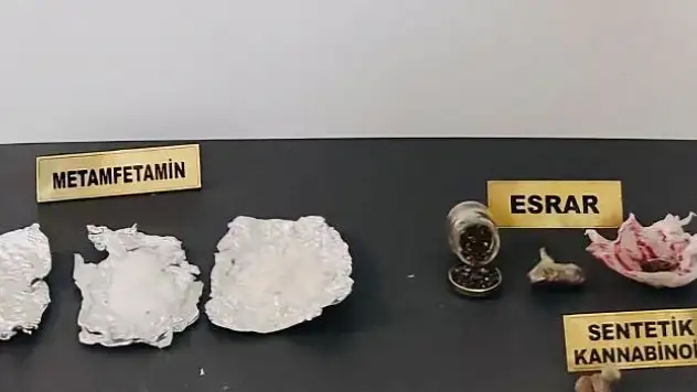 217 adet sentetik ecza ele geçirildi