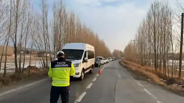 Van'da 80 araç trafikten men edildi
