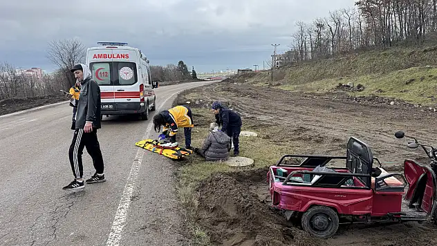 Devrilen üç tekerlekli motosikletin sürücüsü yaralandı
