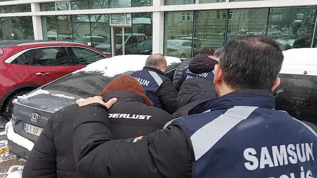 Kadın kıyafeti ile dolandrıcılık