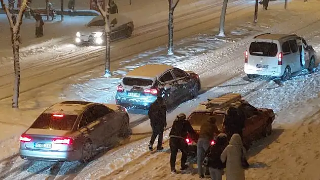 Yoğun kar yağışı etkili