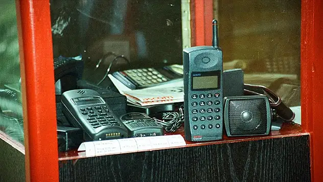 Türkiye'de cepten ilk 'alo'nun üzerinden 31 yıl geçti, gözler 5G'de