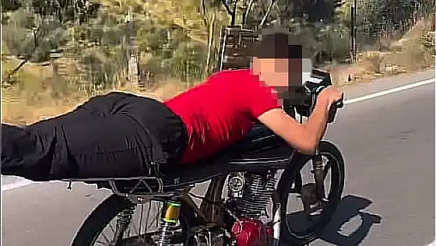 Tehlikeli motosiklet kullanan iki kişiye 10 bin lira ceza
