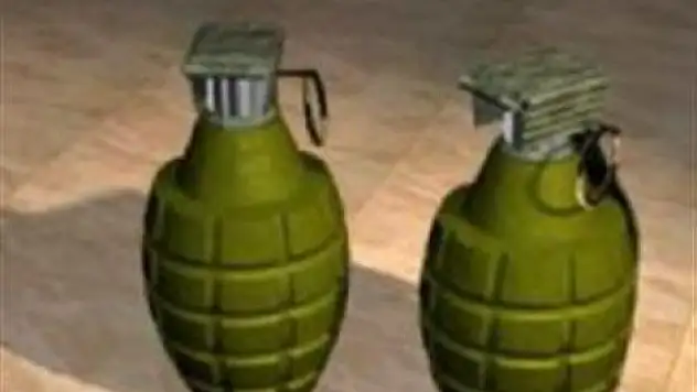 Çocuklara silah ve bomba eğitimi!