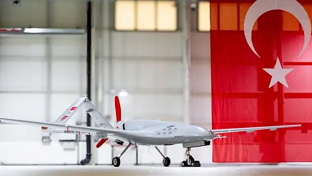 TB2 SİHA bayrağı devretti