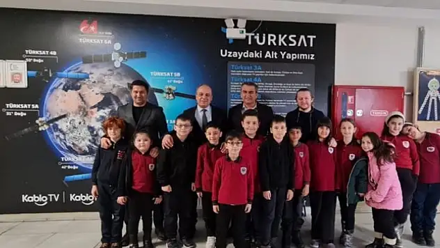 TÜRKSAT'TAN ÖĞRENCİLERE HEDİYE