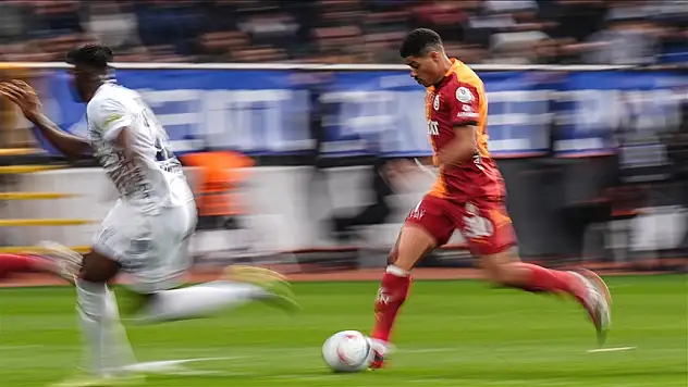 Galatasaray, zirve yarışında yara aldı