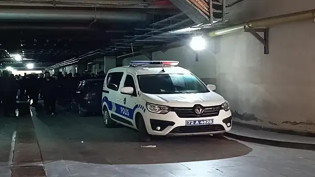 Evde temizlik yaparken elektrik akımına kapıldı