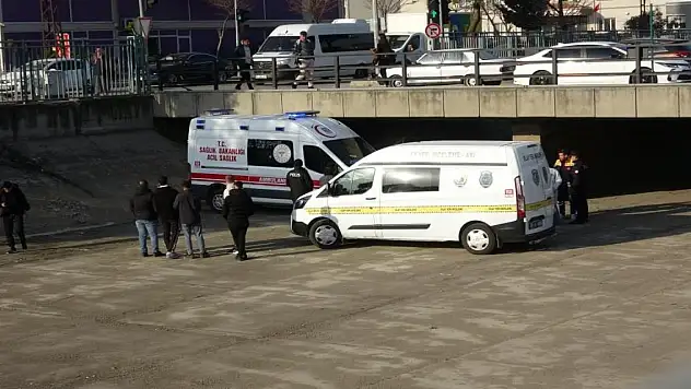 Başından vurulmuş halde bulundu