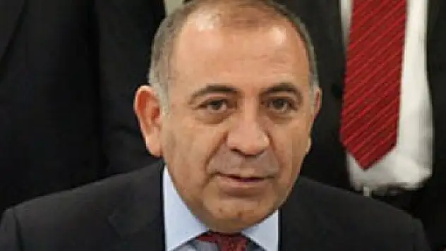 Tekin'den Arınç'a cevap