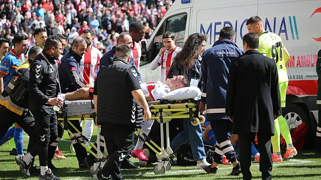 Sivasspor'da Rey Manaj sakatlandı!