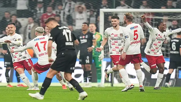 Beşiktaş'ın serisini Gaziantep FK bozdu!