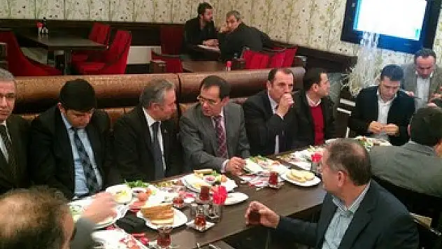 Ayvacıklı İş Adamaları Ankara'da Biraraya Geldi