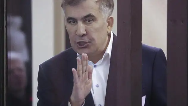 Eski Gürcistan Cumhurbaşkanı Saakaşvili'ye 9 yıl hapis cezası