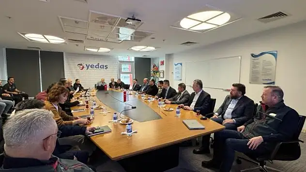 Eğitim ve toplantılar devam ediyor