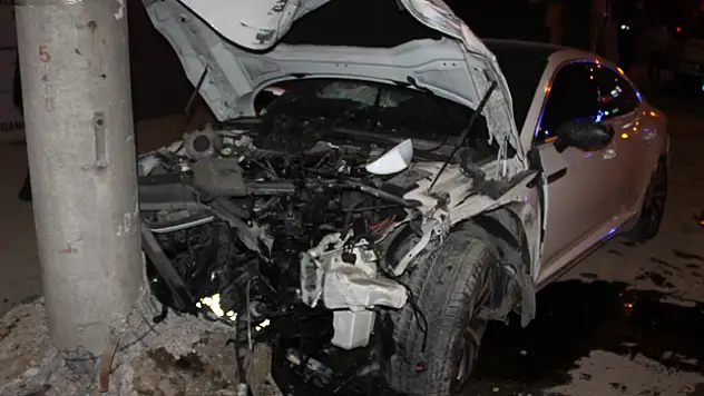 3 aracın karıştığı kazada 4 kişi yaralandı