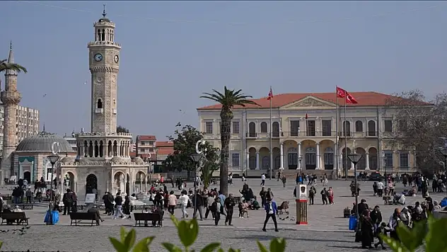 İzmir'de 31,1 dereceyle mart sıcaklık rekoru kırıldı