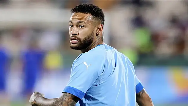 Neymar, sakatlığı nedeniyle Brezilya milli takımı kadrosundan çıkarıldı