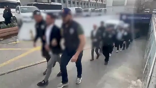 Yasa dışı bahis operasyonunda yakalanan 29 şüpheli adliyede