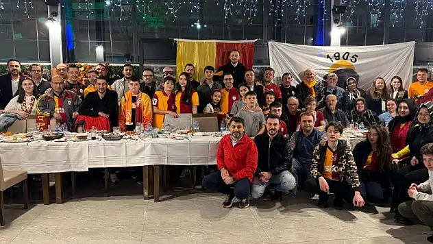 Galatasaraylılar iftarda bir araya geldi