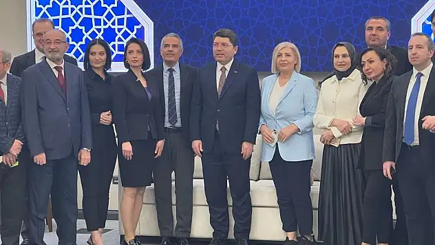 Bakan Tunç: 'Silah bırakma şartı yerine getirilmezse terörle mücadele devam eder'