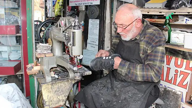 3 metrekarelik dükkan bir ömür sığdırdı