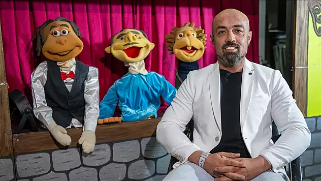 Kuklalar, 25 yıldır ellerinde hayat buluyor