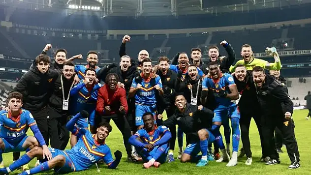 En az puan toplayan 4 takım arasında