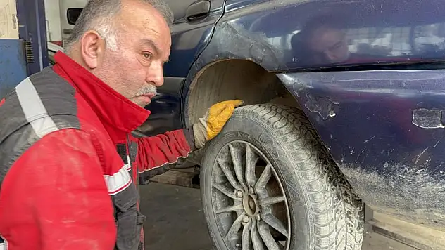 Lastikçilerden yola çıkacaklara uyarı 'Son güne bırakmayın'