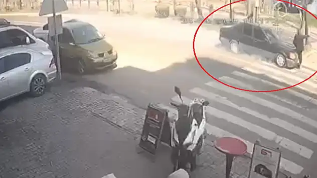 Otomobilin çarptığı yaşlı adam ağır yaralandı