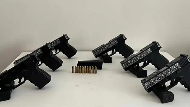 Durdurulan araçtan cephanelik çıktı