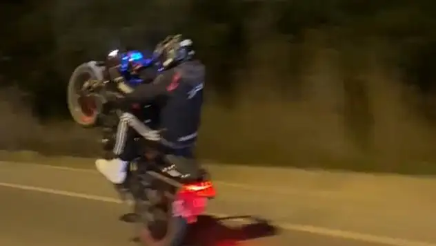 Tek teker üstünde tehlikeli yolculuk