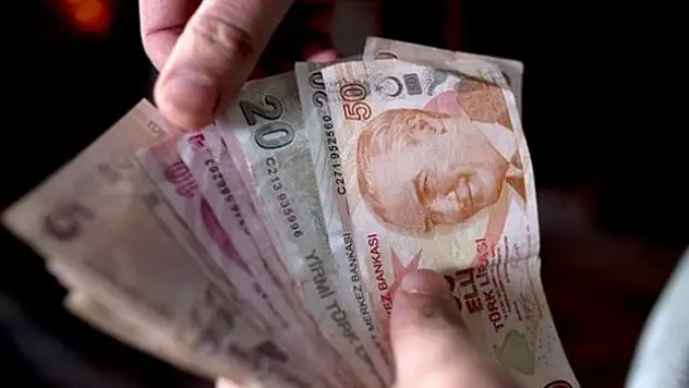 Emekli bayram ikramiyelerinin 4 bin TL'ye çıkarıldı