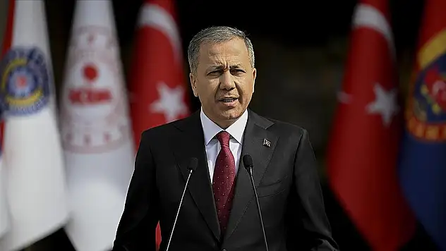 Bakan Yerlikaya'dan sürücülere 'aşırı hız' uyarısı