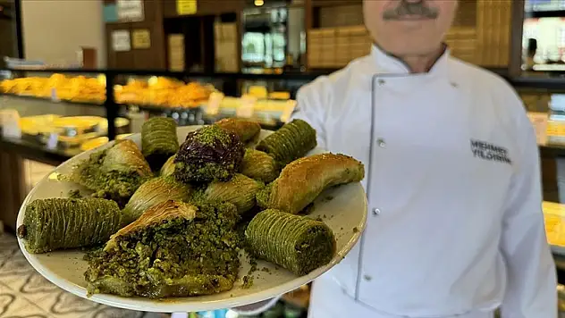 Baklavacılarda bayram telaşı yaşanıyor
