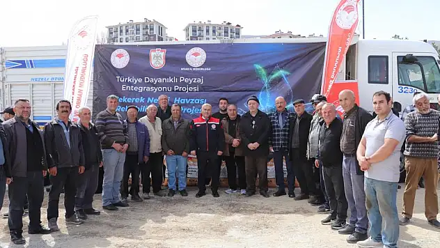 35 üreticiye 20 ton nohut tohumu dağıtıldı